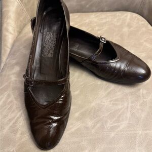 Ferragamo Deep Olive Brown Leather “Audrey” Flat Shoes